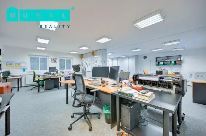 Prodej kanceláře, Olomouc - Neředín, 1500 m2
