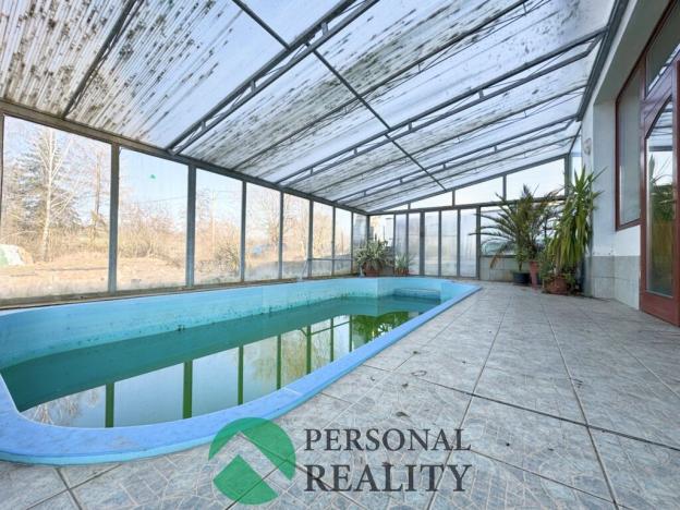 Prodej rodinného domu, Měrunice, 2560 m2