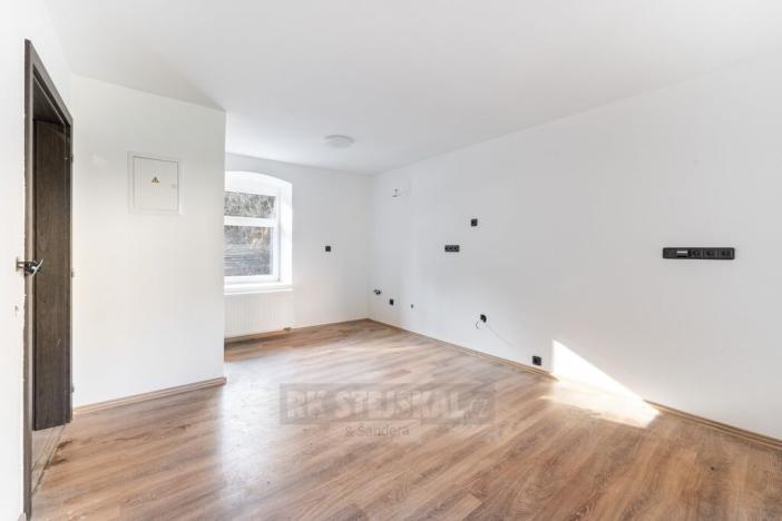Prodej bytu 2+kk, Vimperk - Vimperk II, Jirchářská, 27 m2