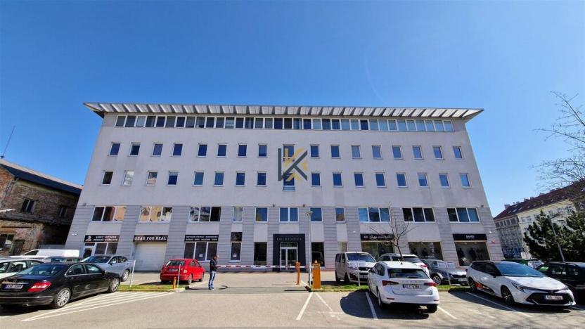 Pronájem kanceláře, Praha - Vysočany, Kolbenova, 394 m2