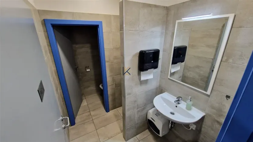 Pronájem kanceláře, Praha - Vysočany, Kolbenova, 394 m2