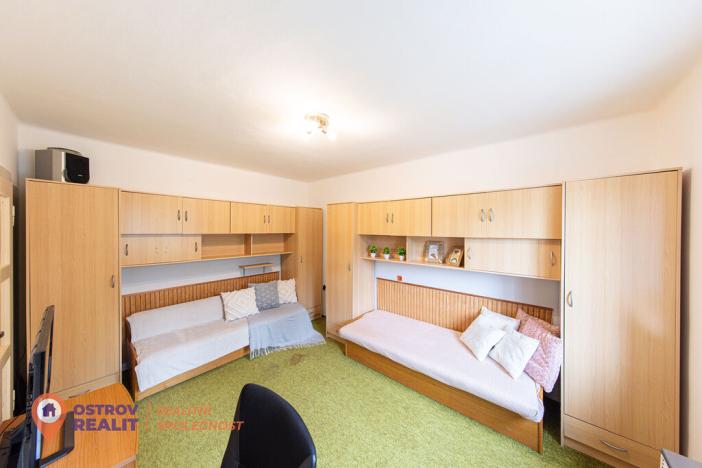 Prodej bytu 3+1, Krnov, Nádražní, 78 m2