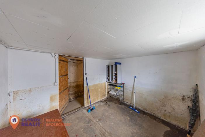 Prodej bytu 3+1, Krnov, Nádražní, 78 m2