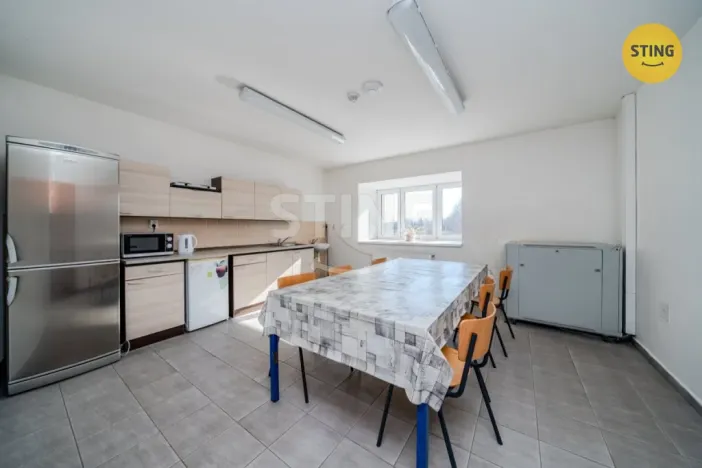 Prodej výrobních prostor, Mankovice, 2880 m2