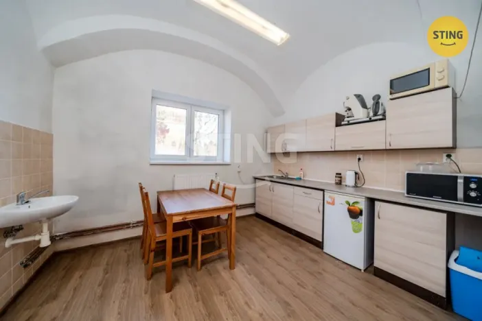 Prodej výrobních prostor, Mankovice, 2880 m2