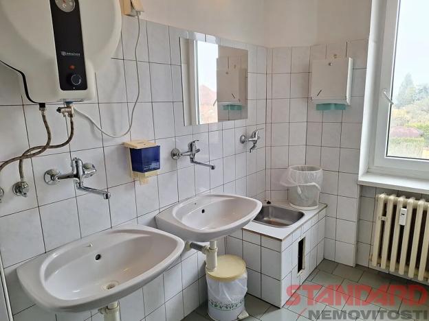 Pronájem kanceláře, Plzeň, Částkova, 31 m2