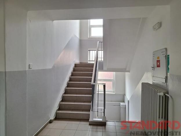 Pronájem kanceláře, Plzeň, Částkova, 31 m2