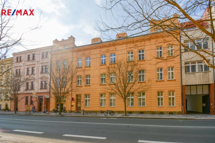 Pronájem kanceláře, Hradec Králové, Československé armády, 102 m2