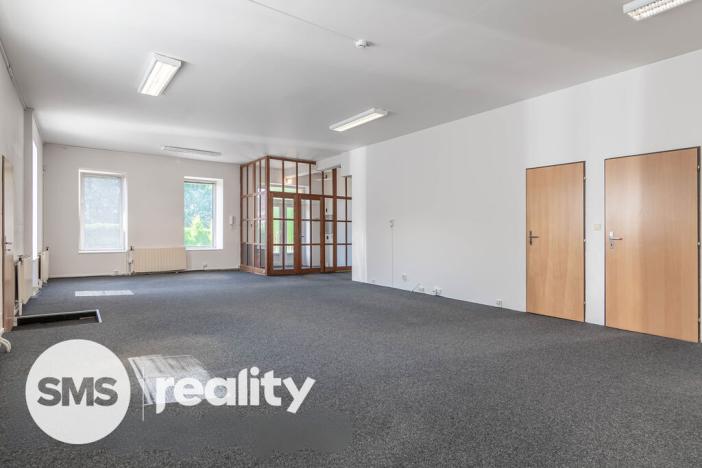 Pronájem komerční nemovitosti, Troubsko, Jihlavská, 450 m2