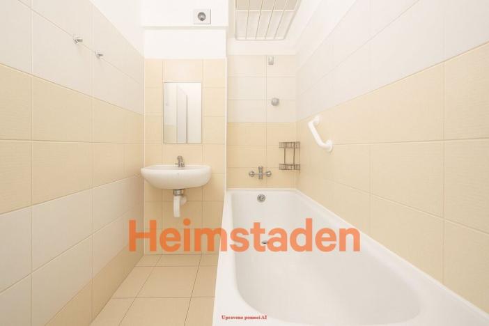 Pronájem bytu 2+kk, Ostrava - Poruba, Hlavní třída, 39 m2
