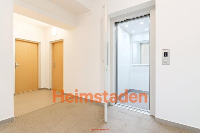 Pronájem bytu 2+kk, Ostrava - Poruba, Hlavní třída, 39 m2