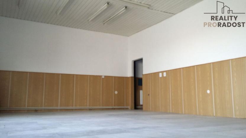 Pronájem obchodního prostoru, Vavřinec, 400 m2