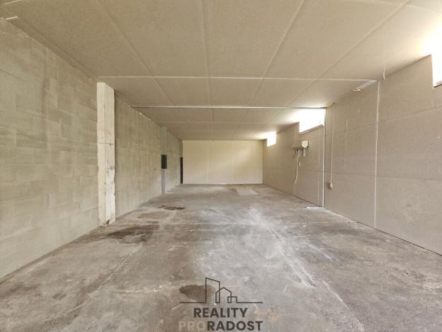 Pronájem skladu, Hodonín, Smetanova, 1622 m2
