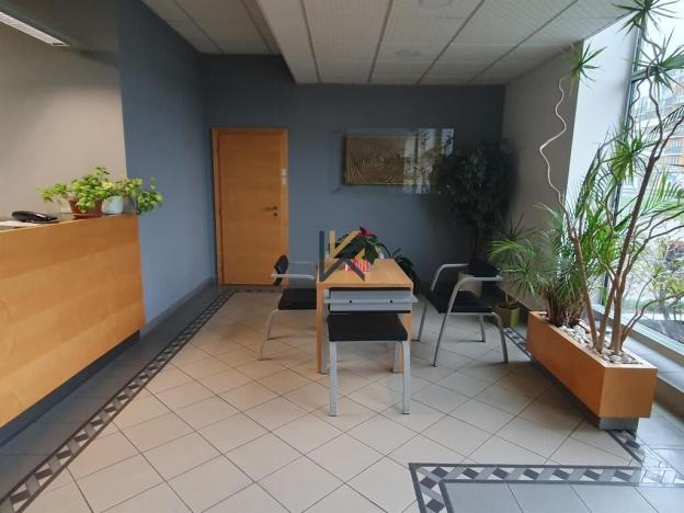 Pronájem kanceláře, Praha - Malešice, Počernická, 75 m2