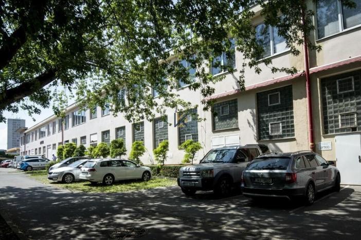 Pronájem kanceláře, Praha - Malešice, Počernická, 75 m2