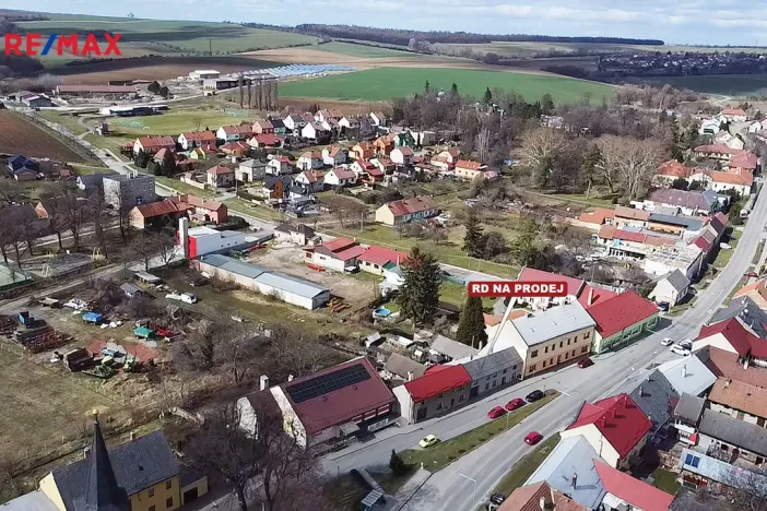 Prodej rodinného domu, Zborovice, Hlavní, 200 m2