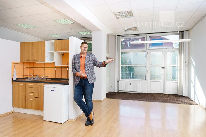 Prodej obchodního prostoru, Praha - Motol, Brdlíkova, 100 m2