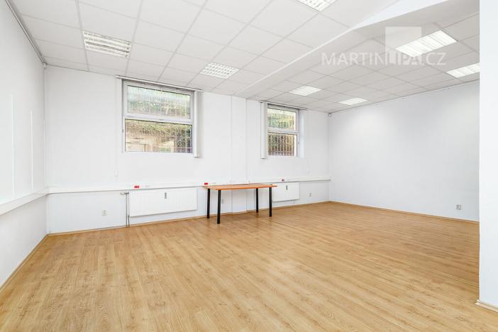 Prodej obchodního prostoru, Praha - Motol, Brdlíkova, 100 m2