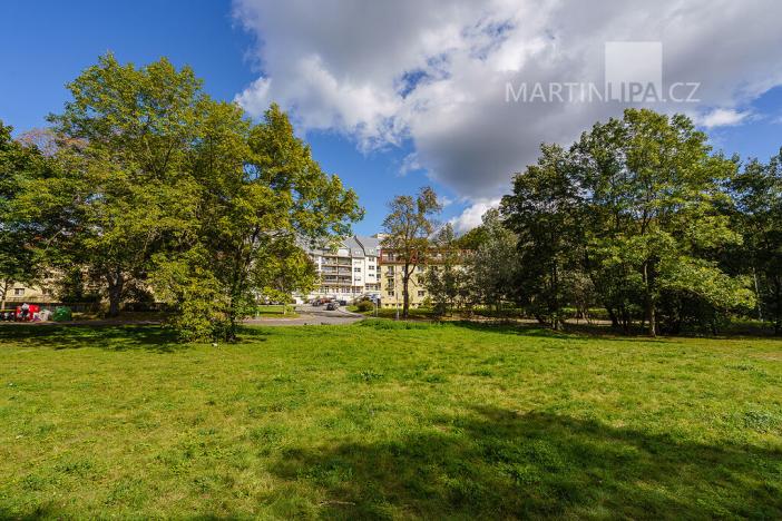 Prodej obchodního prostoru, Praha - Motol, Brdlíkova, 100 m2