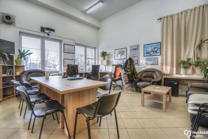 Prodej výrobních prostor, Olomouc, Železniční, 192 m2