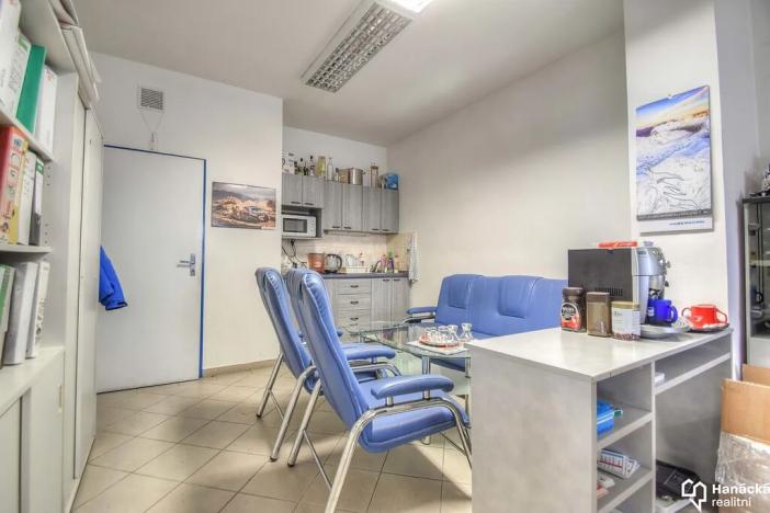 Prodej výrobních prostor, Olomouc, Železniční, 192 m2