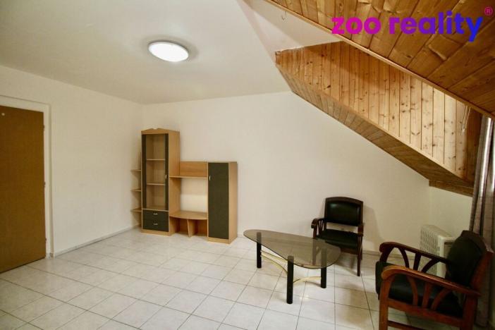 Pronájem bytu 1+kk, Vráto, 33 m2