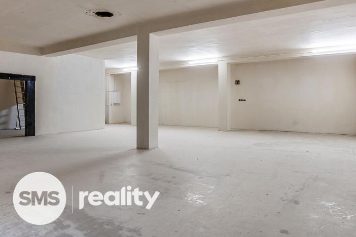 Pronájem obchodního prostoru, Karviná - Ráj, Borovského, 691 m2