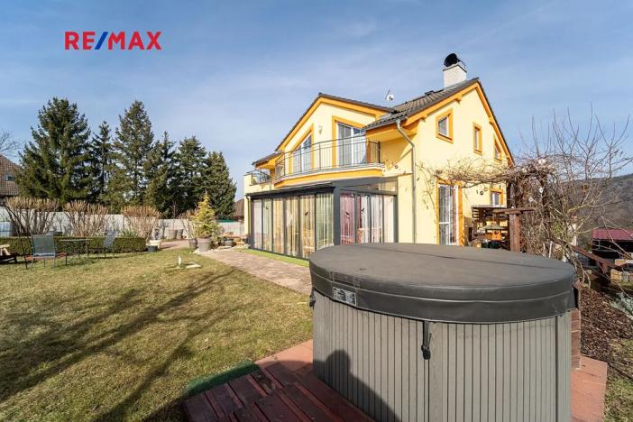 Prodej rodinného domu, Měchenice, Na Vyhlídce, 246 m2