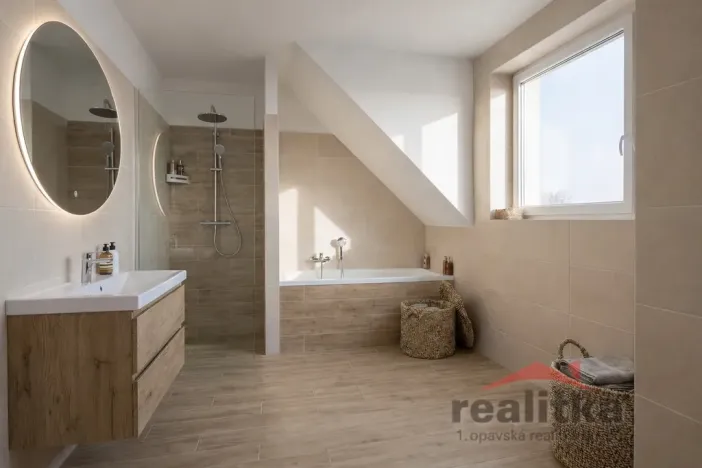 Prodej rodinného domu, Velká Polom, Osvoboditelů, 122 m2