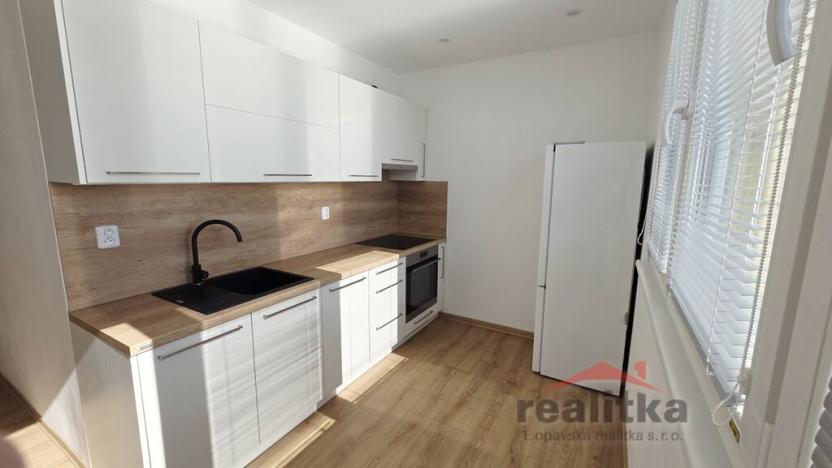 Pronájem bytu 2+1, Opava - Předměstí, Jaselská, 60 m2