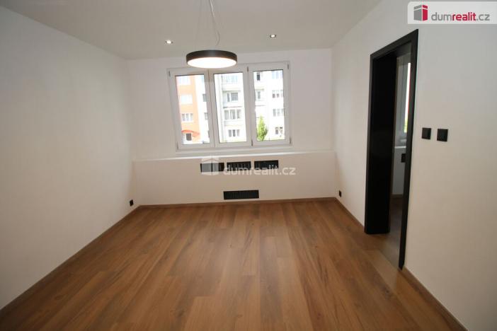 Prodej bytu 2+1, Habartov, Karla Čapka, 56 m2