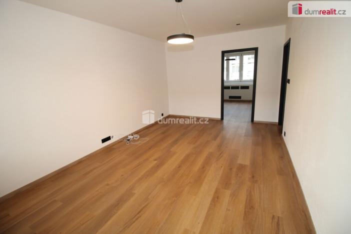 Prodej bytu 2+1, Habartov, Karla Čapka, 56 m2