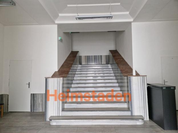 Pronájem obchodního prostoru, Havířov - Město, Hlavní třída, 30 m2