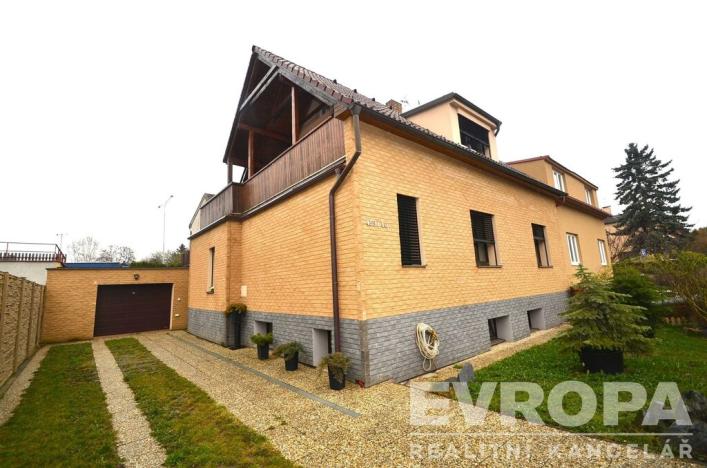 Pronájem rodinného domu, Praha - Dolní Chabry, Kobyliská, 225 m2