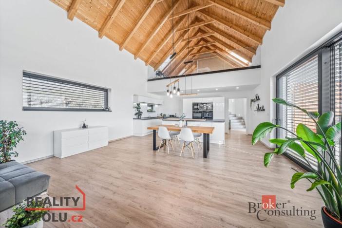 Prodej rodinného domu, Únětice, 224 m2