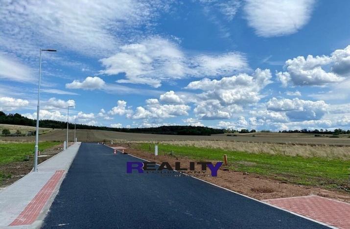 Prodej pozemku pro bydlení, Lišany, Zátiší, 1026 m2