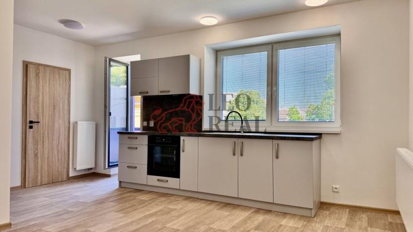 Pronájem bytu 1+kk, Uherské Hradiště, Kollárova, 31 m2