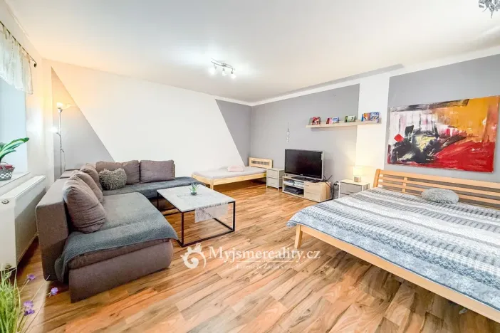 Prodej rodinného domu, Jaroslavice, Na Hrázi, 550 m2