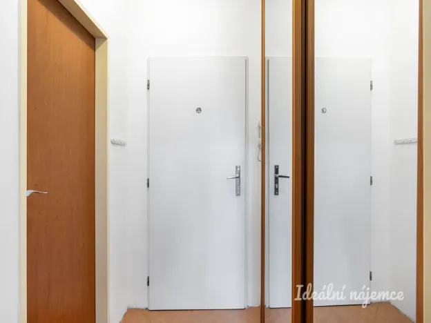 Pronájem bytu 2+kk, Praha - Radotín, Věštínská, 74 m2