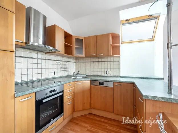 Pronájem bytu 2+kk, Praha - Radotín, Věštínská, 74 m2