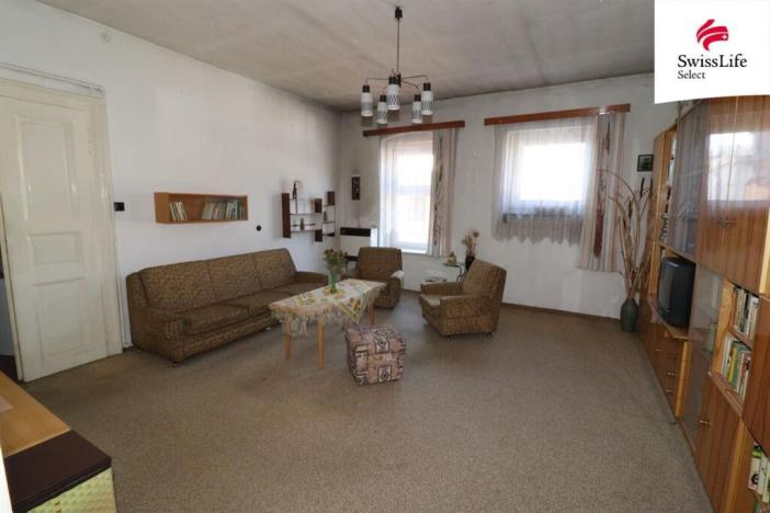 Prodej bytu 2+1, Nejdek, náměstí Karla IV., 74 m2