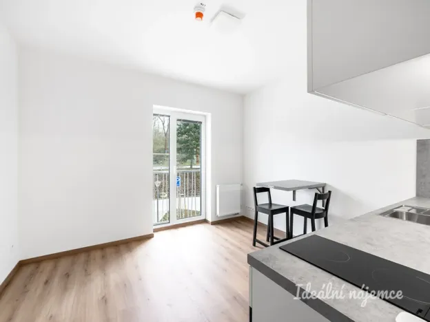 Pronájem bytu 1+kk, Tuchoměřice, V Kněžívce, 22 m2