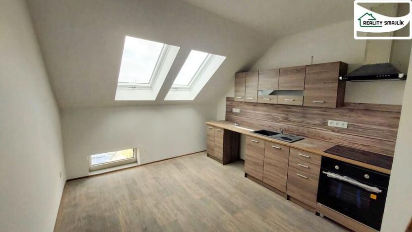 Pronájem bytu 1+1, Cheb, Evropská, 47 m2