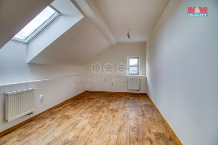 Prodej rodinného domu, Litohlavy, 191 m2