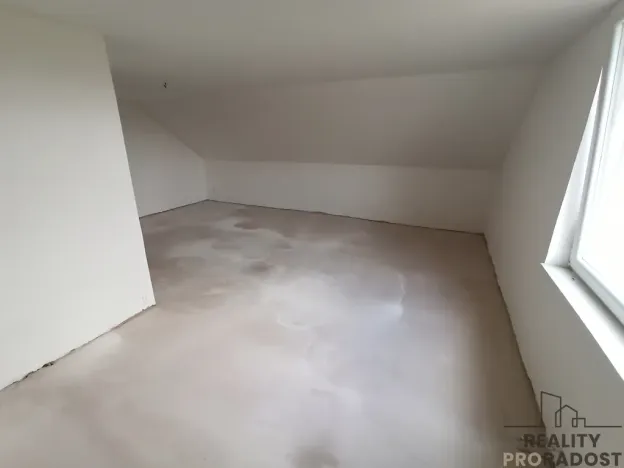 Prodej rodinného domu, Veltruby, K zastávce, 140 m2