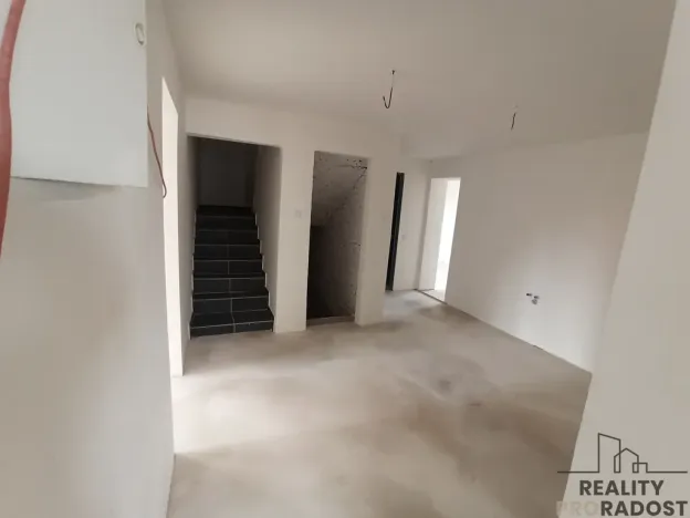 Prodej rodinného domu, Veltruby, K zastávce, 140 m2