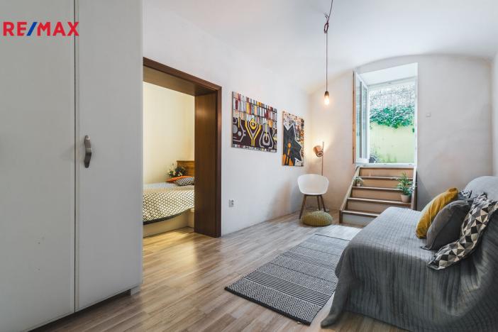 Prodej bytu 3+1, Praha - Vinohrady, U Havlíčkových sadů, 75 m2