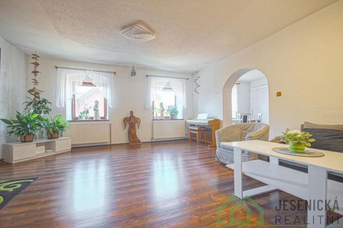 Prodej rodinného domu, Žulová, Hlavní, 119 m2