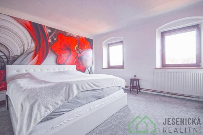 Prodej rodinného domu, Žulová, Hlavní, 119 m2