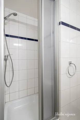 Pronájem bytu 1+kk, Praha - Střížkov, Děčínská, 24 m2